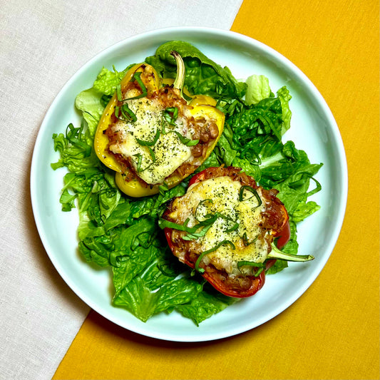 Poivrons farcis aux haricots pinto gratinés